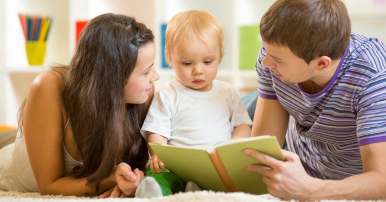 Babys Bücher Vorlesen | Eltern Und Kind